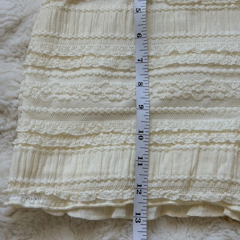 La Peche High-Rise Stretch Cream Lace Shorts - Romantic Lined Elastic Waist